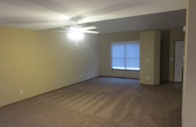 1840 Pine Grove Place Gallery 2