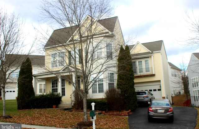43322 COLUMBUS STREET - 43322 Columbus Street, Broadlands, VA 20147