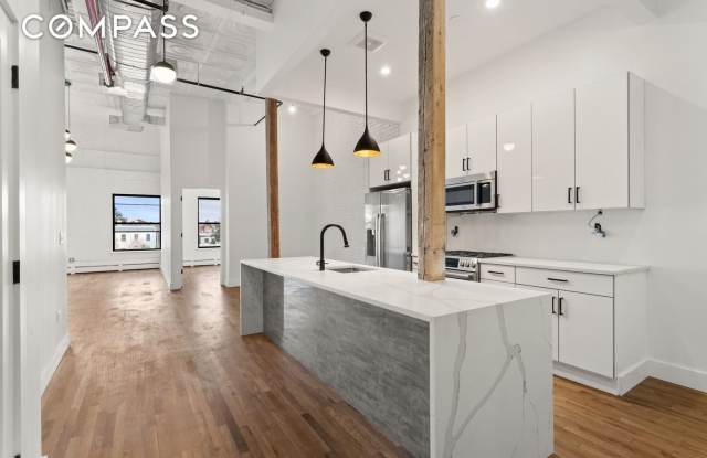 717 Manhattan Avenue photos photos