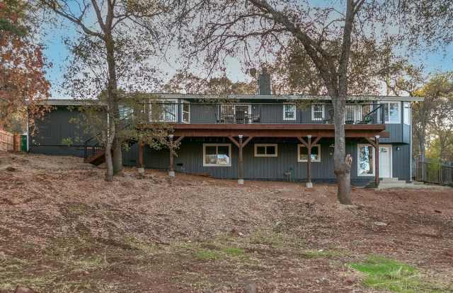 3162 Oakwood Rd photos photos