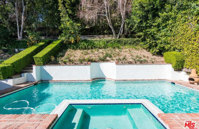 3715 WOODCLIFF Road Gallery 2