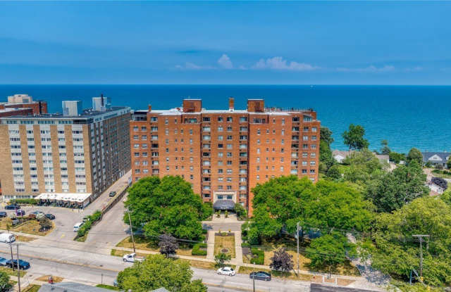 11720 Edgewater Drive Gallery 2
