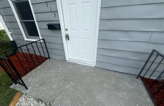 For Rent Two Bed/ One Bath Gallery 1