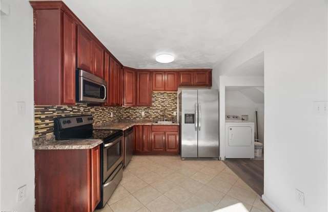 5831 E Hastings Arch photos photos