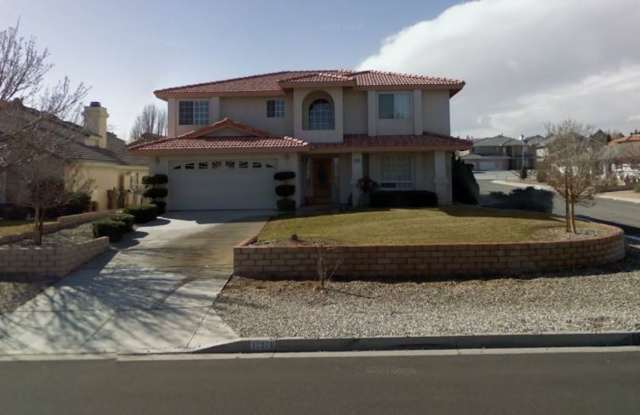 BEAUTIFUL 4 BEDROOM SPRING VALLEY LAKE HOME - 12970 Rain Shadow Road, Spring Valley Lake, CA 92395