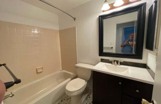 13014 BLAKESLEE Drive Gallery 3