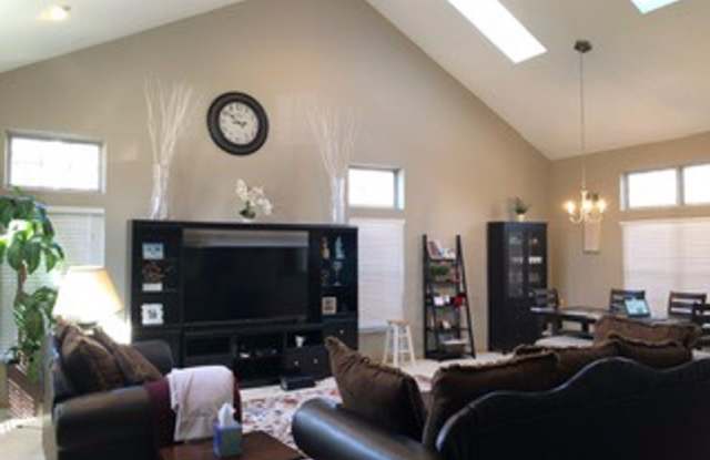 5750 Gaelic Ct Gallery 4