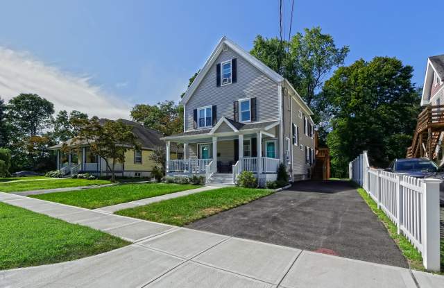 10 Noble Avenue photos photos