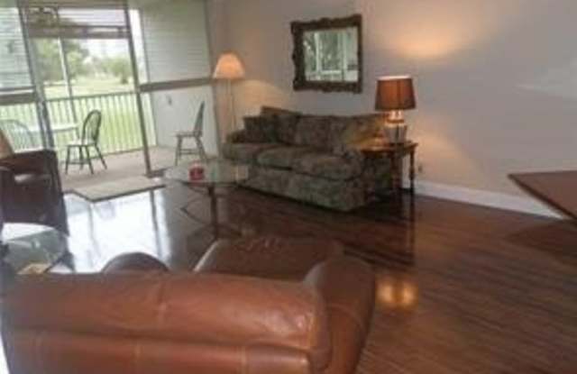 3351 S PALM AIRE Drive Gallery 4