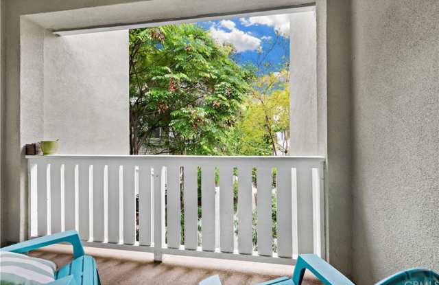 60 Valmont Way Gallery 4