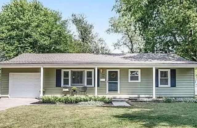 7145 Dearborn St, Overland Park, KS 66204 Gallery 2