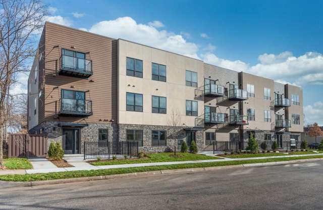 907 Winter Street Northeast - 200 photos photos