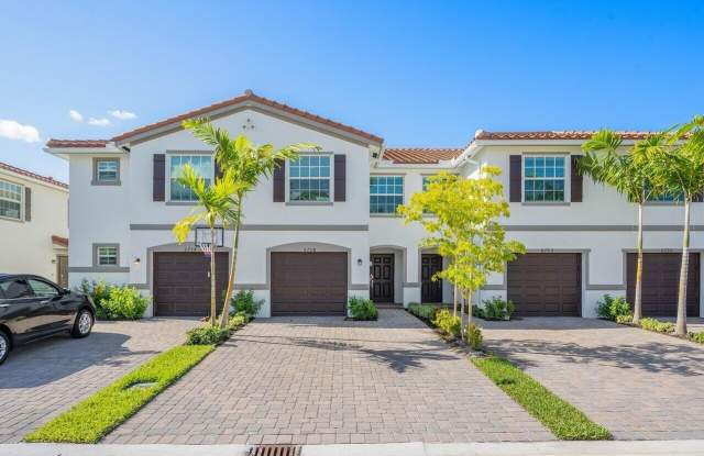 6758 Broadwater Lane Gallery 1