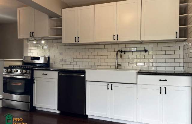 3 Bedroom Bungalow in St. Louis Park photos photos