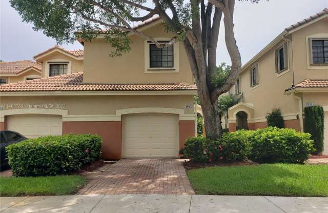 3933 Tree Top Dr - 3933 Tree Top Drive, Weston, FL 33332