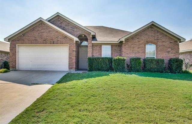 1911 Cancun Drive - 1911 Cancun Drive, Mansfield, TX 76063
