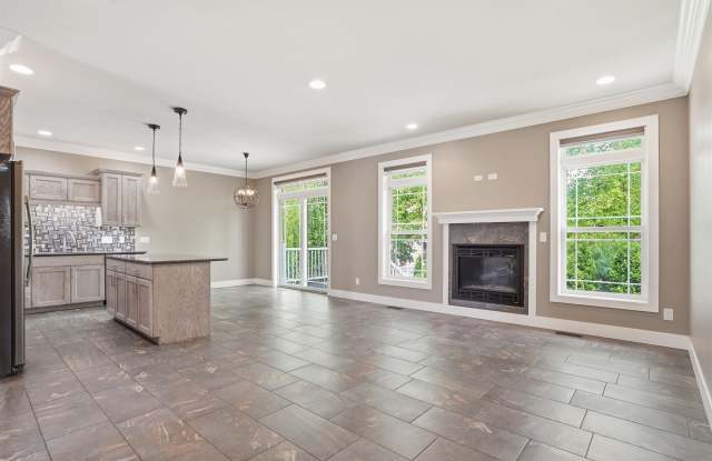 2726 Northview Lane Gallery 4