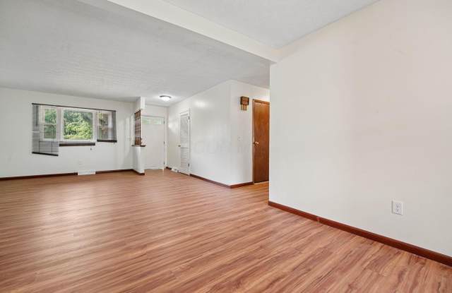 1806 Balsamridge Road Gallery 3