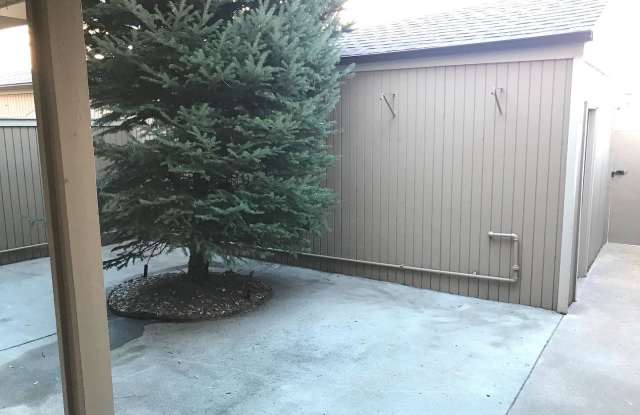 6507 Pinewood Drive Gallery 3
