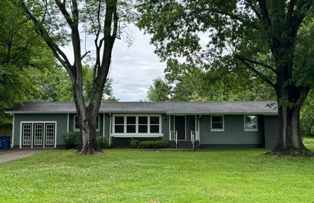 4 BD 2.5 BA Modern Home in Martin! photos photos