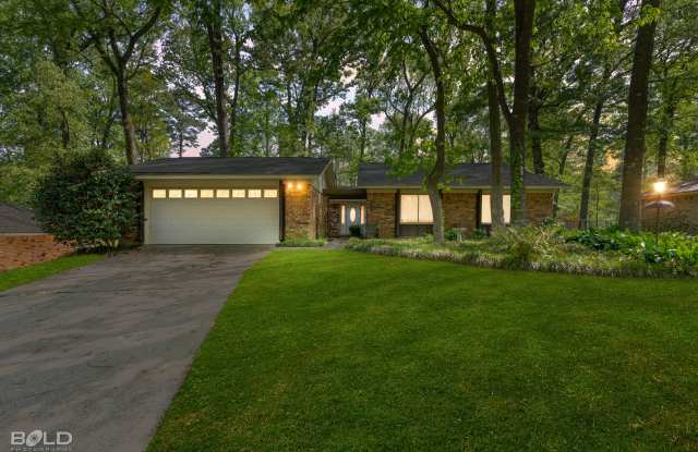 3 BEDROOM AVAILABLE IN DOGWOOD! photos photos