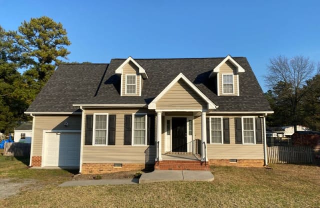 6811 Locust St - 6811 Locust Street, Dumbarton, VA 23228
