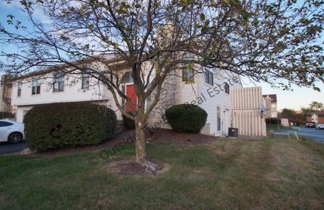 2385 Fieldstone Circle - 2385 Fieldstone Circle, Fairborn, OH 45324