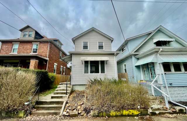 2 Bed 2 Bath- Beaver Falls PA - 1917 4th Avenue, Beaver Falls, PA 15010
