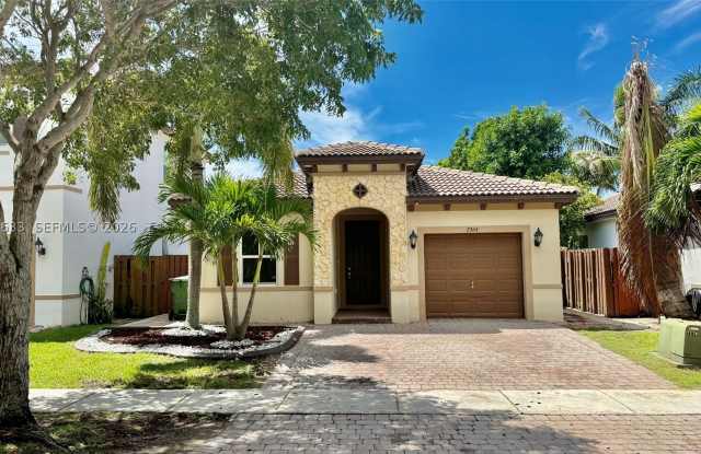 2364 NE 4th St photos photos 2364 NE 4th St photos photos