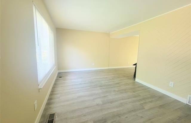 11484 Republic Avenue Gallery 2