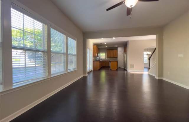 3210 Warbler Way Gallery 4