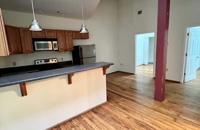 0 East Broad St photos photos