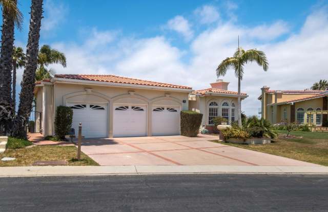 Panoramic Views. Private Living. Coastal Luxury photos photos