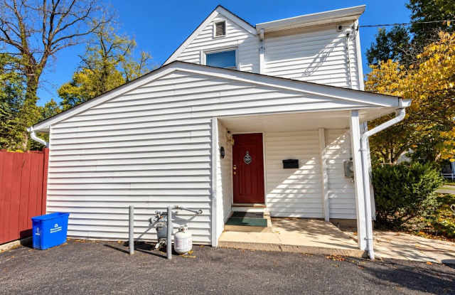 5713 STILLWELL Road Gallery 3