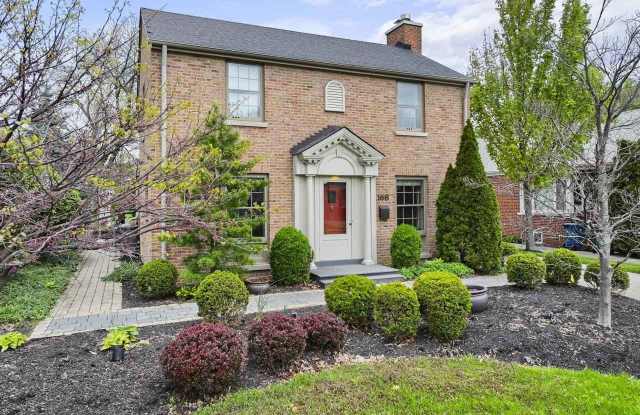 168 N Geneva Avenue photos photos