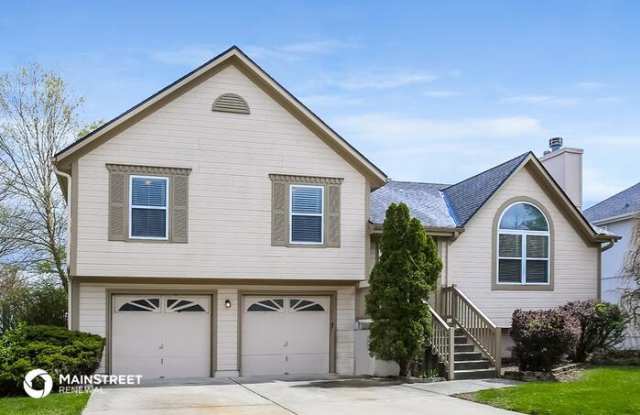 1221 Rosehill Drive - 1221 Rosehill Drive, Lee's Summit, MO 64081