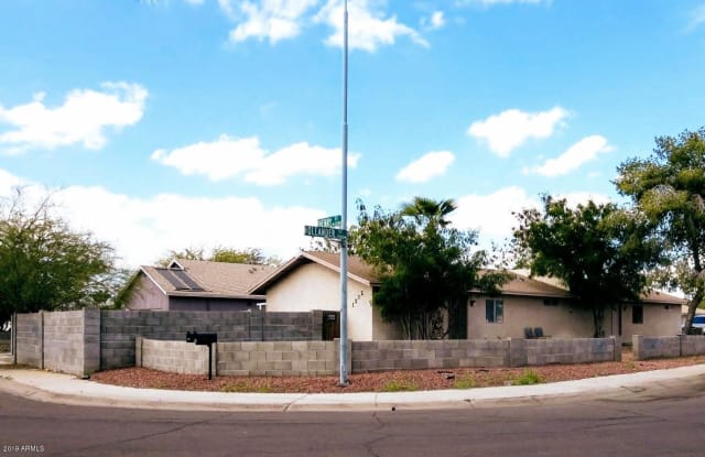 1232 E HENRY Street - 1232 East Henry Street, Tempe, AZ 85281