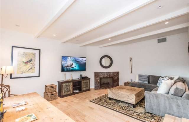 6134 Busch Drive Gallery 2