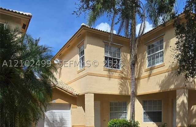 667 NW 170th Ter Gallery 1