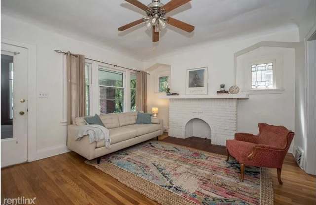 2594 Colchester Rd, Gallery 4