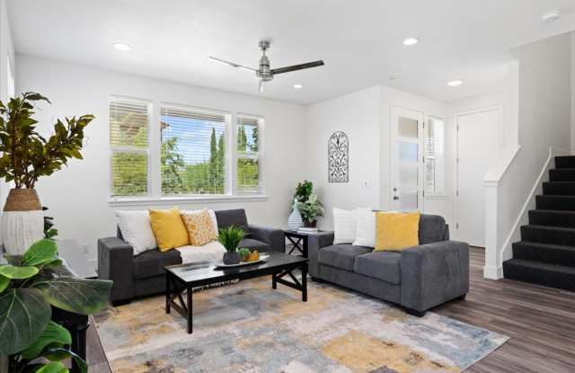 Stunning 3 bed home in Meriam Park for rent, available May 12th! photos photos