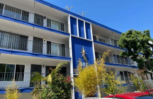 Top floor Condo in the Tradewinds - 120 Alamitos Avenue, Long Beach, CA 90802