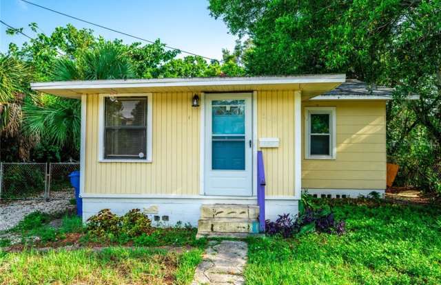 616 35TH AVENUE S - 616 35th Avenue South, St. Petersburg, FL 33705