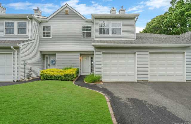 908 Sara Circle - 908 Sara Circle, Terryville, NY 11776