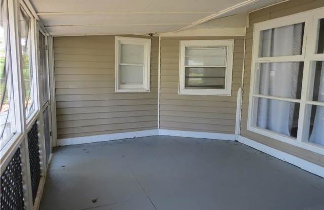 1698 Donna Lynn Drive SE Gallery 2