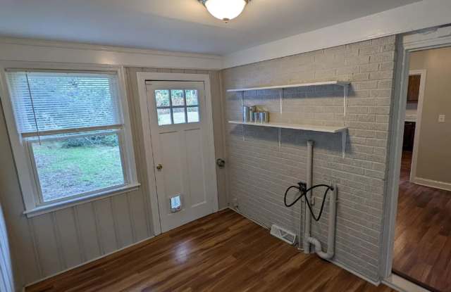 Single-level brick home near Forest Acres Gallery 4