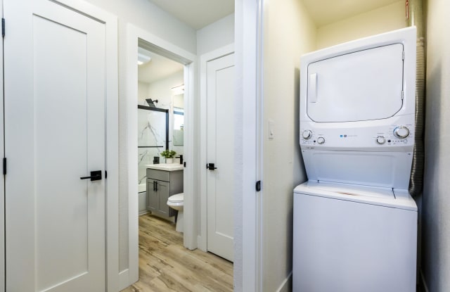 Meadowbrook Apartments Gallery 2