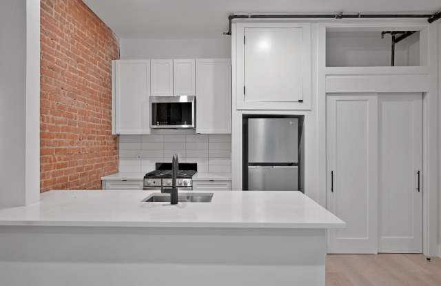 221 WASHINGTON ST Gallery 1