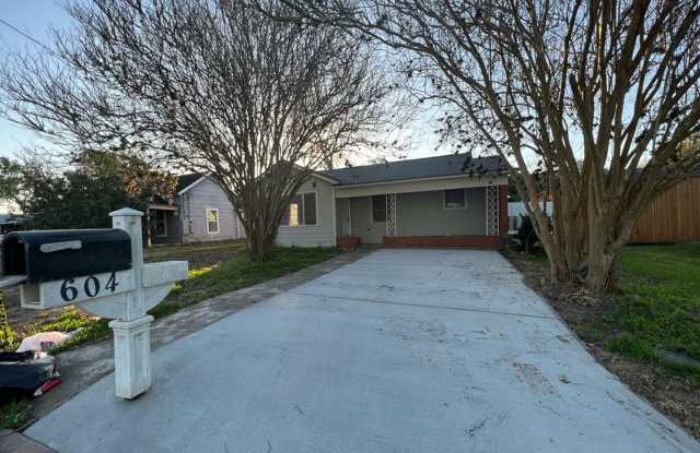 Newly remodeled 3bed/2bath in Eagle Lake, TX photos photos