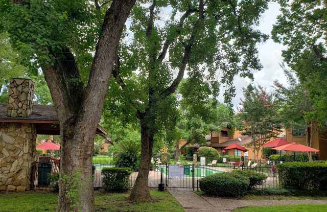 Beautiful 2 bed/2 bath townhome in the gated community of Eastwood on the Bayou! photos photos